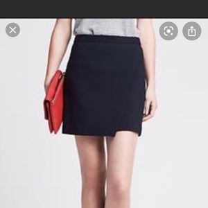 Banana Republic Mini Wrap Skirt 💜